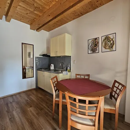Pod Krivanom Penzión pre hostí Liptovsky Hradok